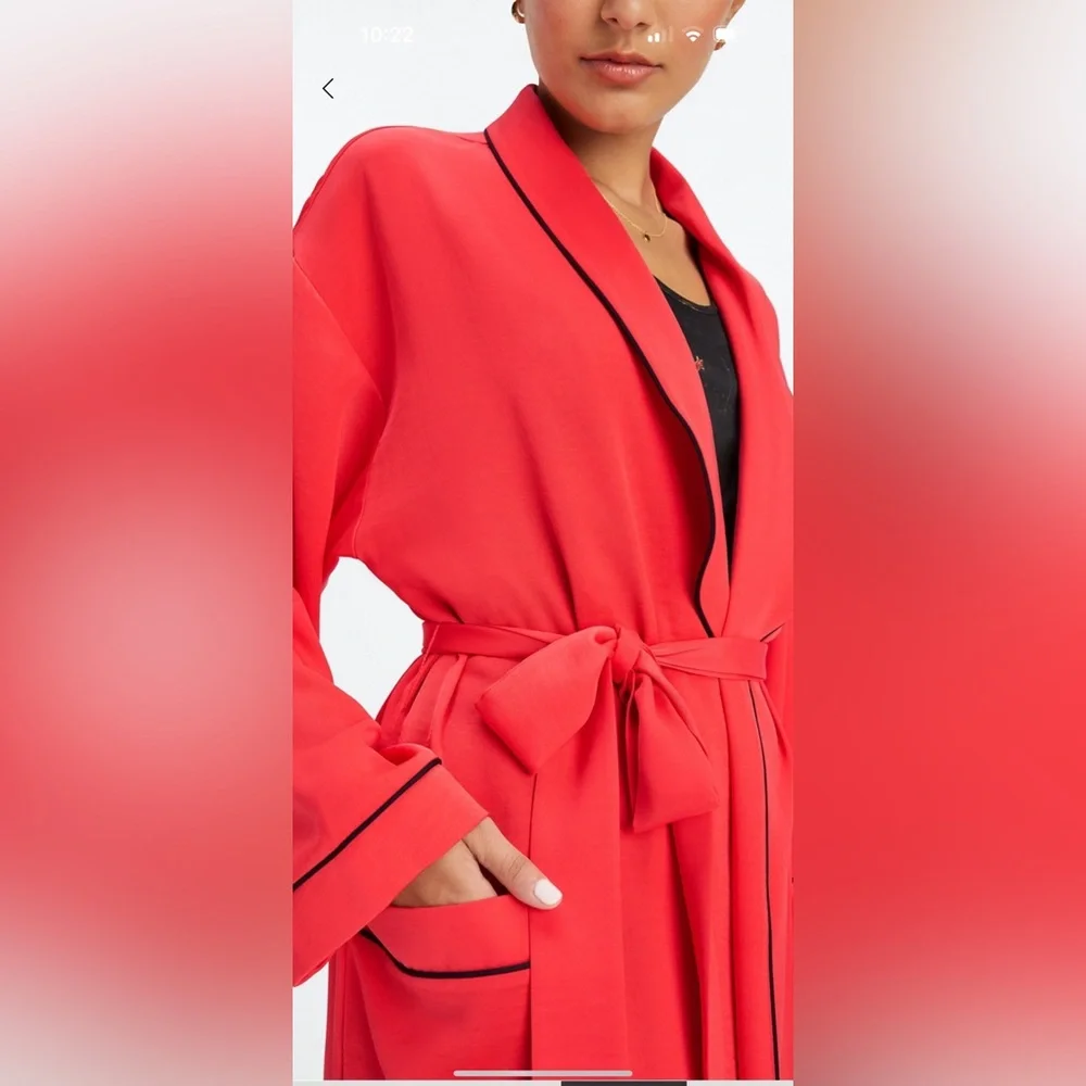 NWT-‎ Fabletics EcoSatin Robe - Red with black trim; size Medium